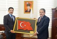 Armutlu Kaymakamı Abdulselam Öztürk’ten Rektörümüze Ziyaret