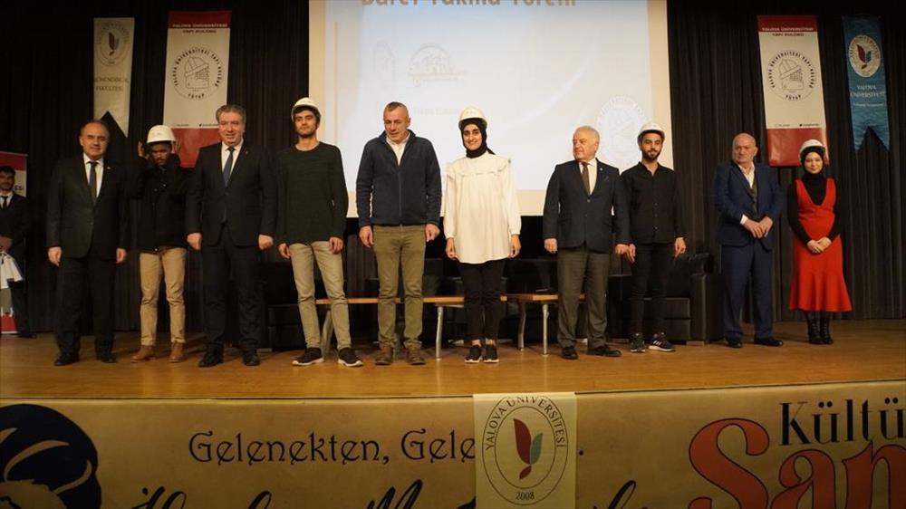 Yalova Üniversiteli Genç Mühendis Adayları Baretlerini Taktı