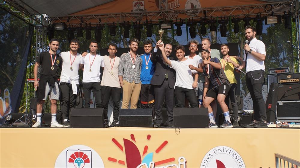 YUNİFEST’22 Coşkuyla Başladı
