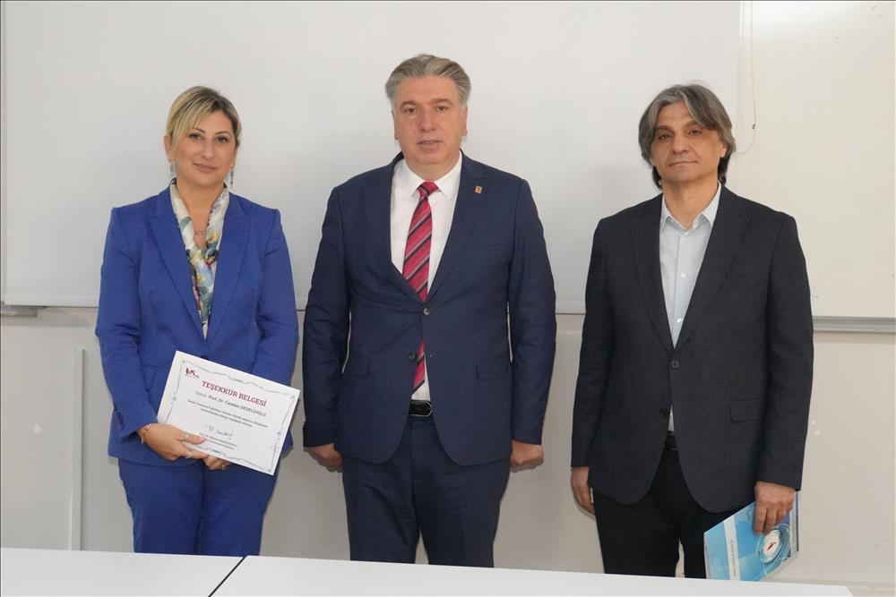 Sanat ve Tasarım Fakültesi Dekanlık Devir Teslim Töreni Gerçekleşti
