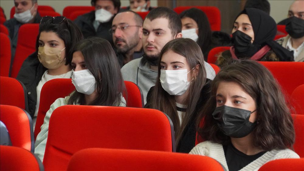 Yalova Üniversitesi Öğrenci Kulüpleriyle Toplantı Düzenlendi