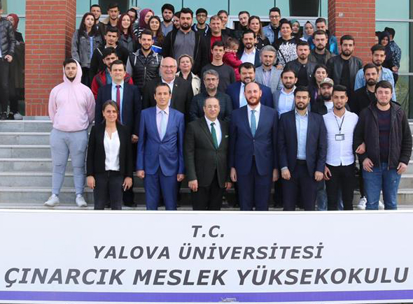 Çınarcık Meslek Yüksekokulumuz’da Kariyer Günü Etkinliği Düzenlendi