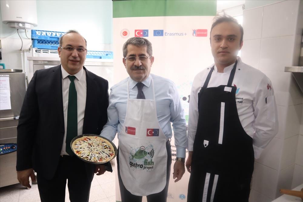 Rektör Prof. Dr. Suat Cebeci GASTROFISH Projesi İçin Mutfağa Girdi