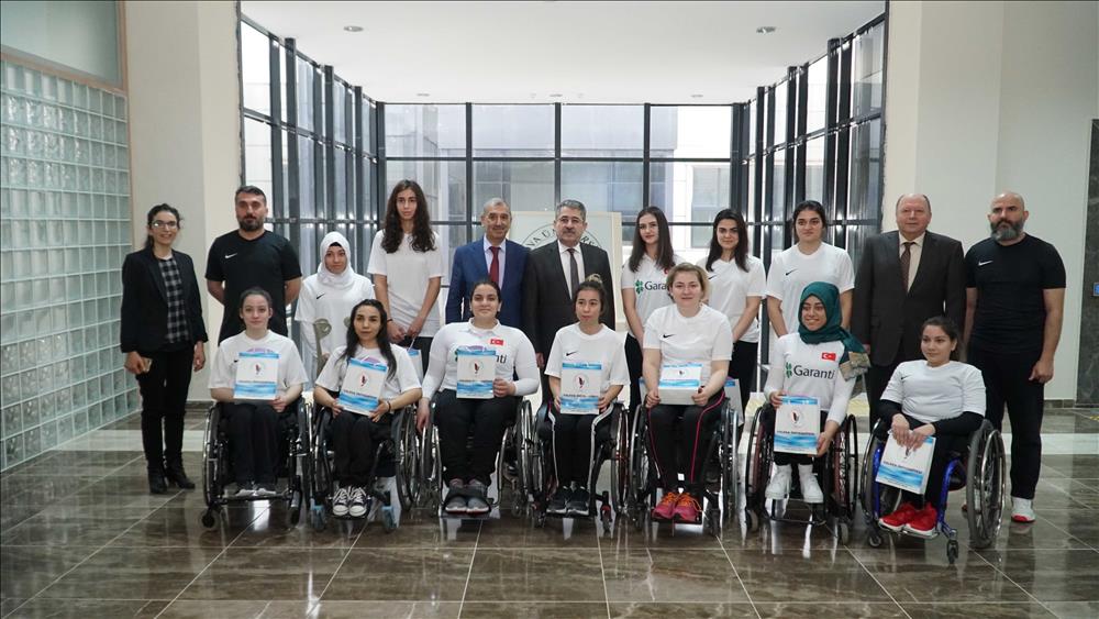 Pota’nın Engelsiz Perileri Yalova Üniversitemiz’i Ziyaret Etmişlerdir.