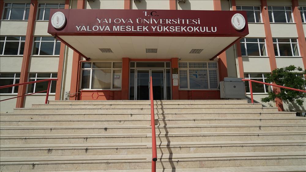Yalova Meslek Yüksekokulu’nda Çevrimiçi Kariyer Toplantısı Gerçekleştirildi