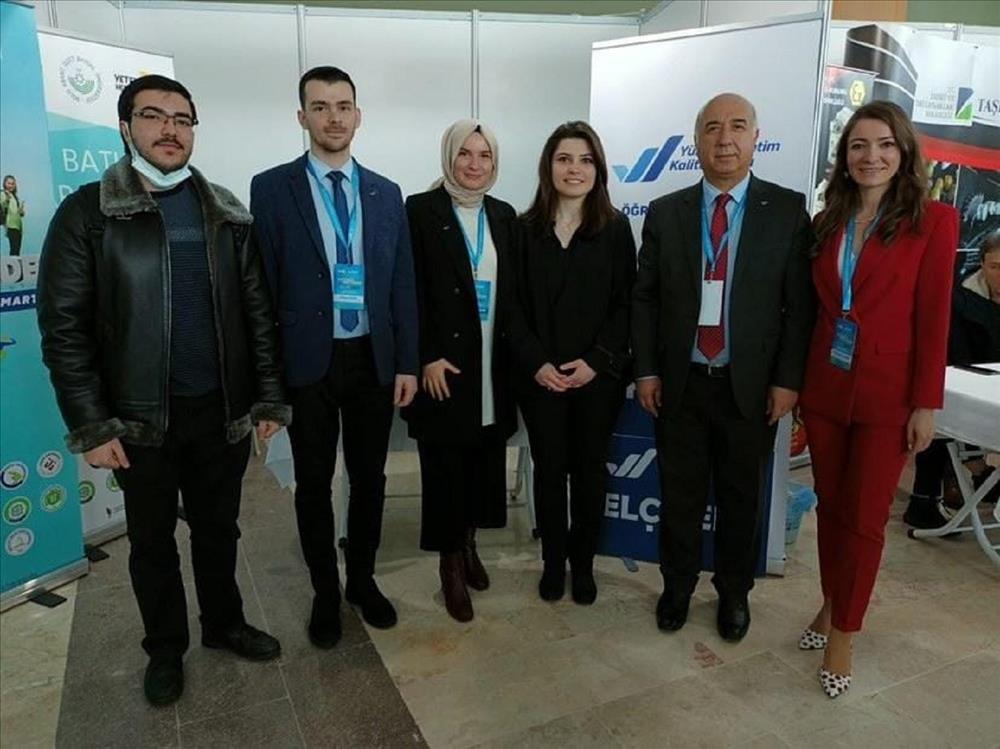 Yalova Üniversitesi Öğrenci Konseyi BATIKAF'ta Üniversitemizi Temsil Etti