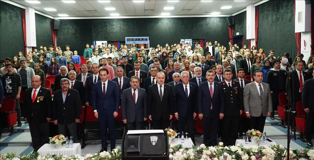 Yalova Üniversitemiz 18 Mart Çanakkale Zaferi ve Şehitleri Anma Etkinliği Düzenledi