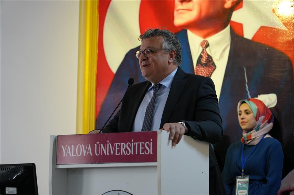 ''Yenilikçilik ve Lider Girişimcilik Vizyonuyla Yol Gösterici Yaklaşımlar” başlıklı Girişimcilik Konferansı Gerçekleştirildi.