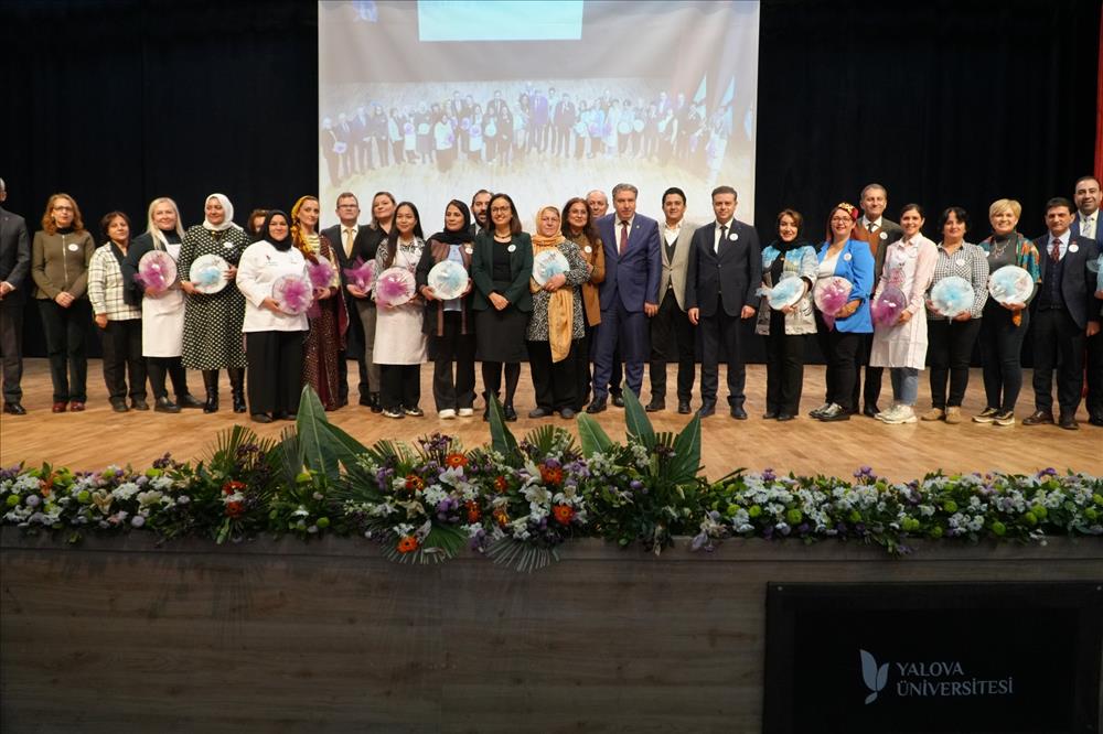 21 Farklı Ülkeden Lezzetler Yalova Üniversitesi’nde Buluştu