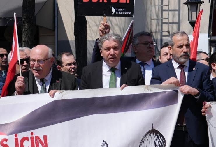 Filistin’in Haklı Davasında Omuz Omuza