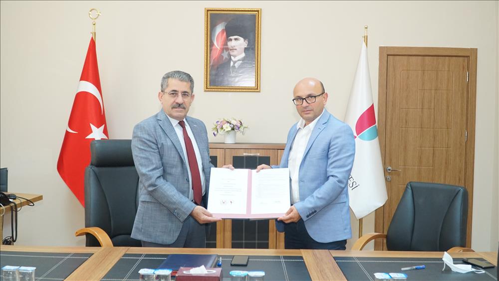 Yalova Üniversitesi ile Altınova Belediyesi Arasında Protokol İmzalandı
