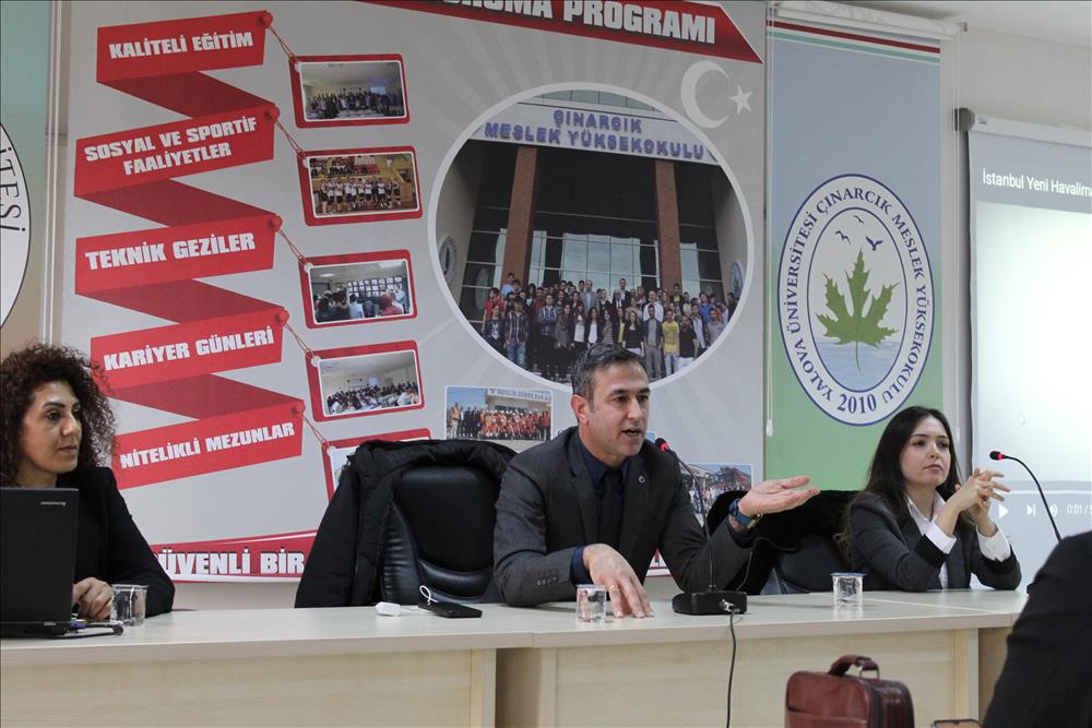 Çınarcık Meslek Yüksekokulu'nda Kariyer Günü Etkinliği Düzenlendi 