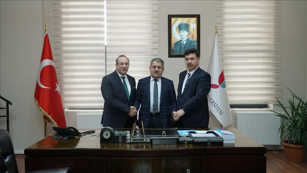Üniversitemizde Nöbet Değişimi