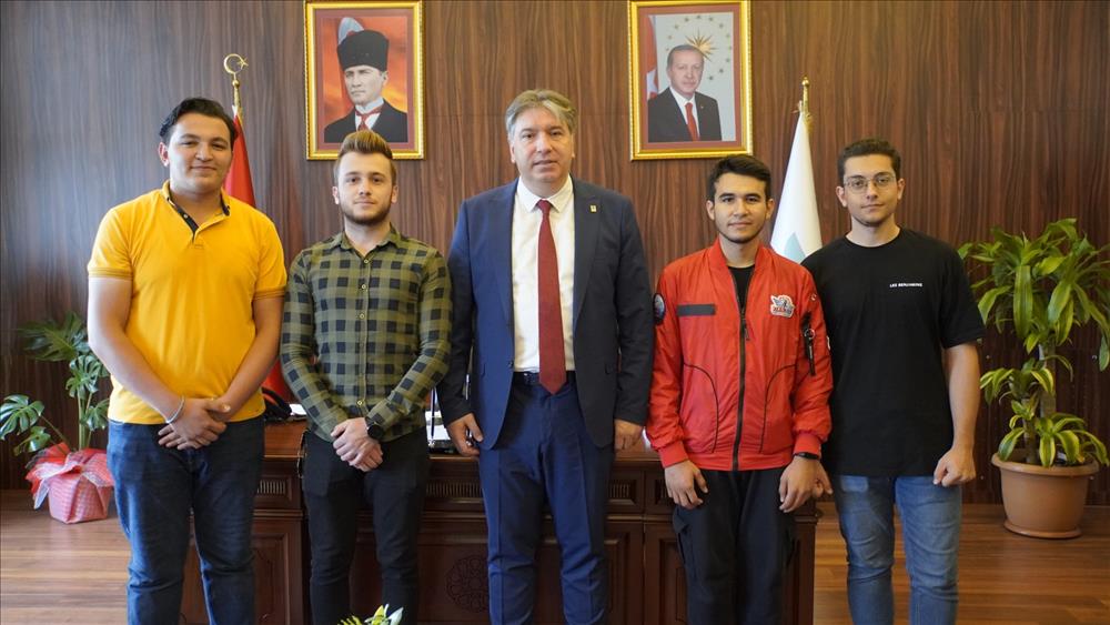 Yalova Üniversitesinden Büyük TEKNOFEST Başarısı