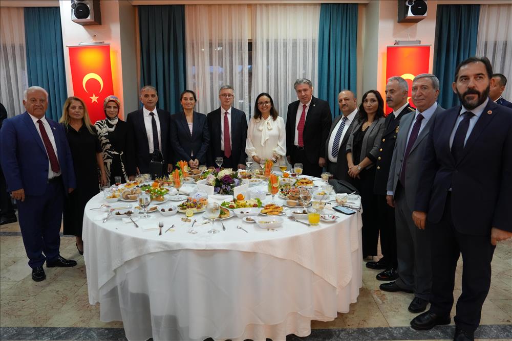 Rektörümüz 30 Ağustos Zafer Bayramı Resepsiyonuna Katıldı 