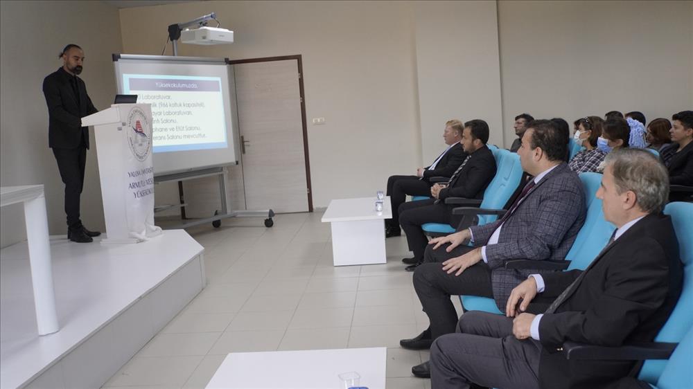 Armutlu MYO’da Akademik Kurul Toplantısı Yapıldı