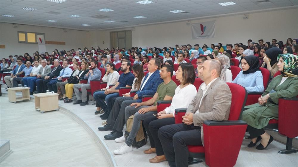 İktisadi ve İdari Bilimler Fakültesi’nde Oryantasyon Programı Düzenlendi