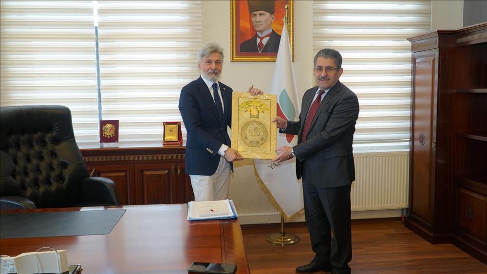 Prof. Dr. Mim Kemal Öke,  Yalova Üniversitemiz Rektörü Prof. Dr. Suat Cebeci’yi Ziyaret Etti