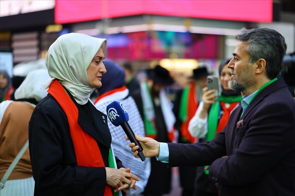Öğretim Üyemiz Gümrükçüoğlu New York'ta Gazzeli Kadınları Andı 