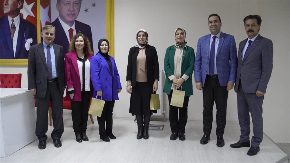 YALOVA’NIN KADIN MUHTARLARI ÜNİVERSİTEMİZDE BİR ARAYA GELDİ 