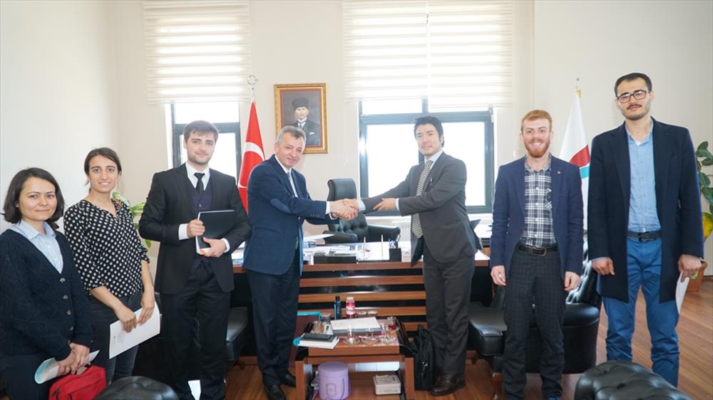 Japonya Muavin Konsolosu ve Kültür Ateşesi Takumi Suemitsu Yalova Üniversitemiz’i Ziyaret Etti