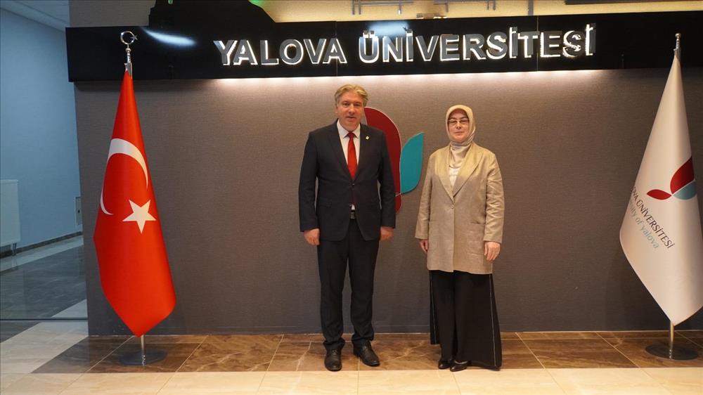 Milletvekili Akyol'dan Rektörümüze Ziyaret