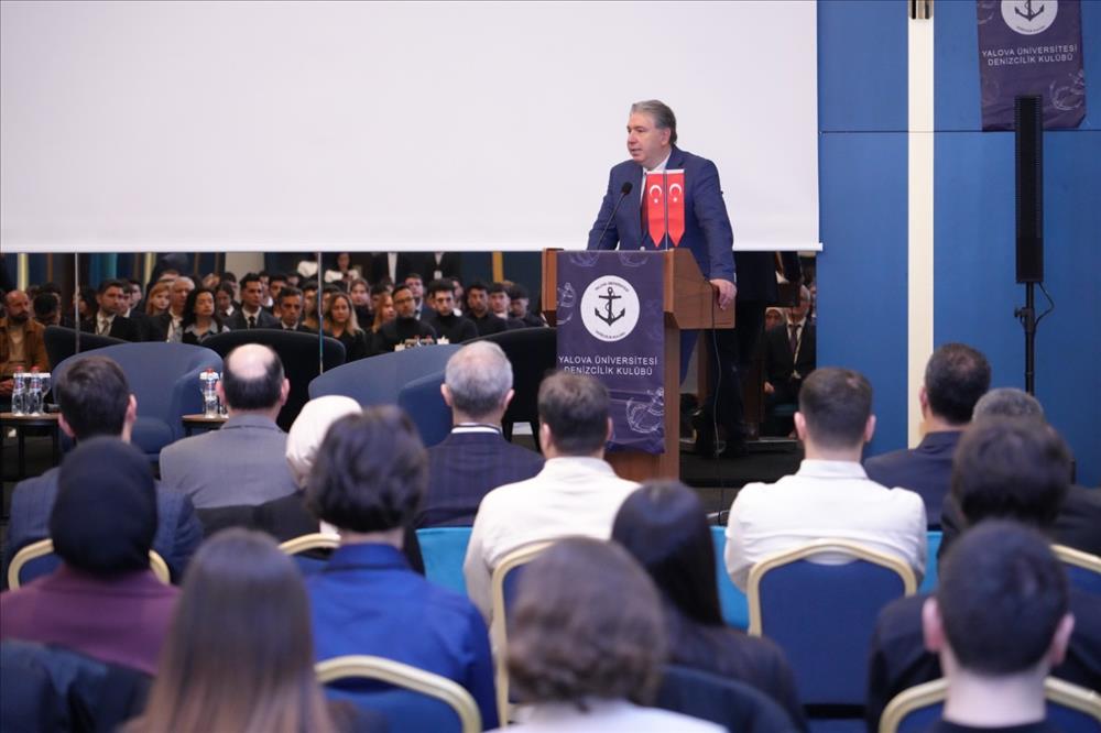 Our Rector, Prof. Mehmet Bahçekapılı, attended the event organised as part of Yalova University’s 3rd Maritime Career Day