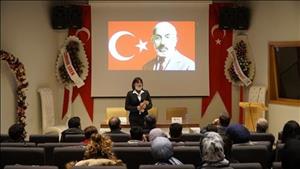 Vefatının 85’inci Yıldönümünde Mehmet Akif’i Anma Paneli Düzenlendi