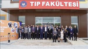 Yalova Protokolü Tıp Fakültesi Morfoloji Binasını İnceledi