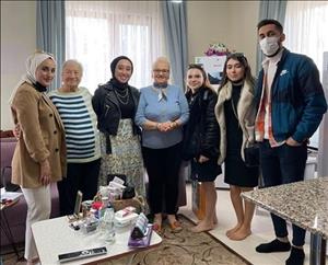Çocuk Gelişimi Programı Öğrencilerimizden “Geleceğe El Uzat” Projesi